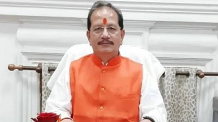 बिहार राजनीतिक विवाद: डिप्टी CM विजय सिन्हा का बड़ा बयान, “CM की रेस में नहीं, सेवा की दौड़ में हूं”