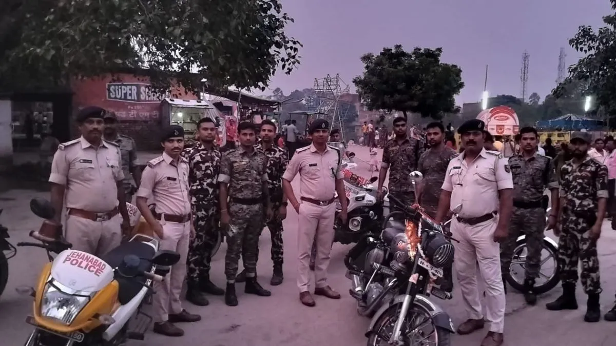 बिहार में दुर्गापूजा के लिए बढ़ाई सुरक्षा, 10000 से ज्यादा पुलिसकर्मी किए जाएंगे तैनात
