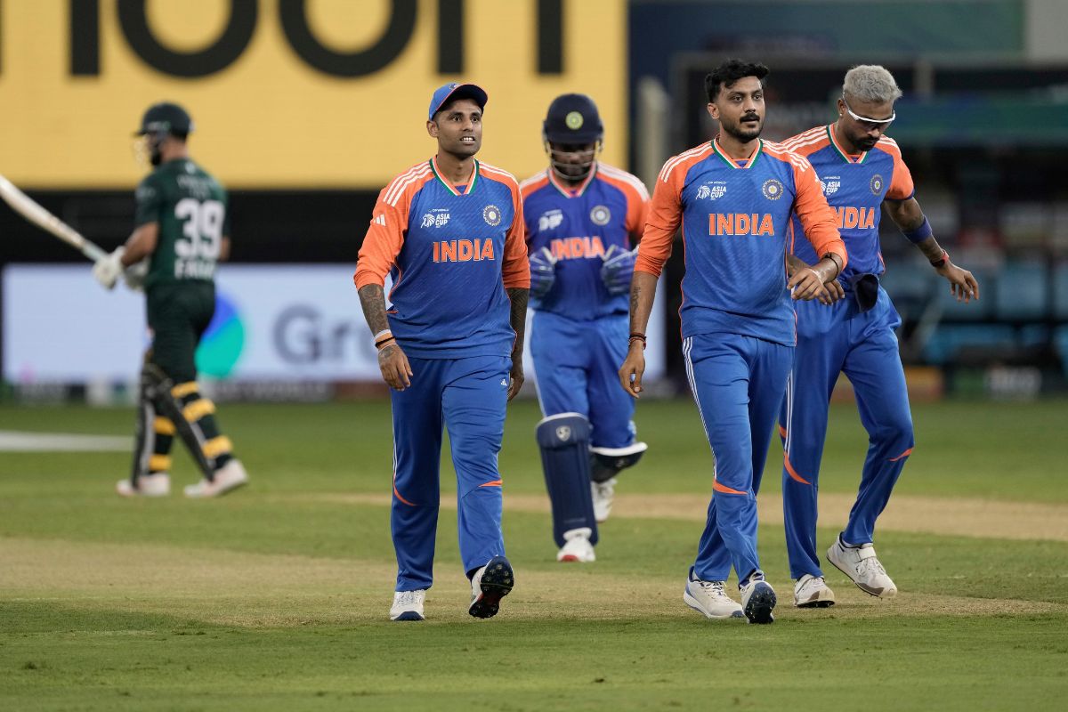 Asia Cup 2025: India national cricket team और Pakistan national cricket team मैच के बाद उठा हैंडशेक विवाद — क्या होगी सजा?