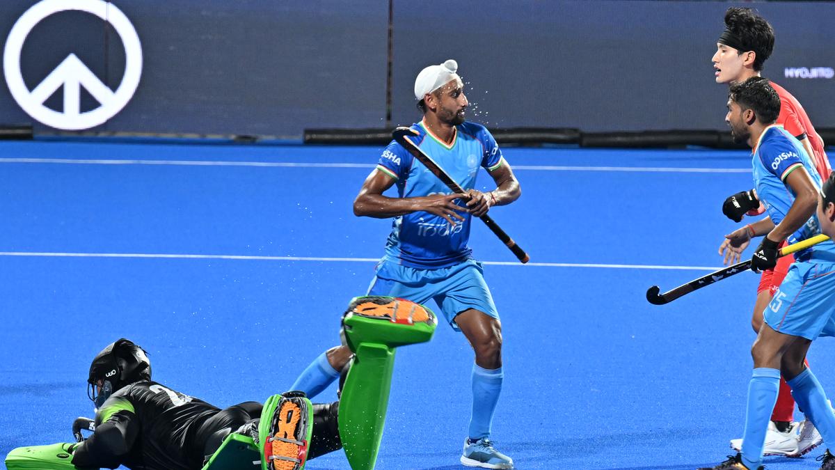 Hockey Asia Cup 2025 IND vs KOR: भारत और कोरिया के बीच रोमांचक 2-2 से ड्रॉ, मनदीप सिंह का दमदार खेल