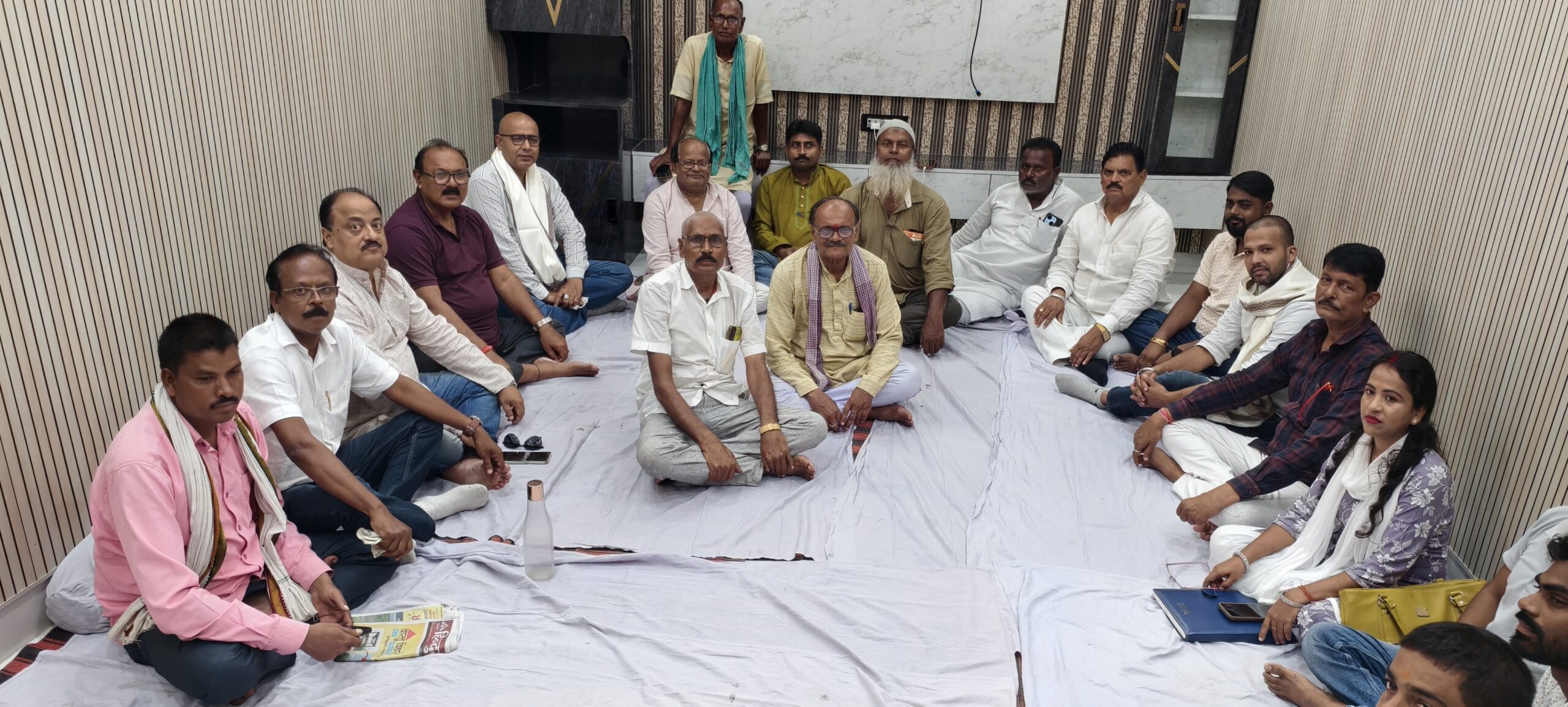 Bihar Elections 2025: फारबिसगंज में कांग्रेस का बूथ स्तर पर संगठन मजबूत करने का निर्णय
