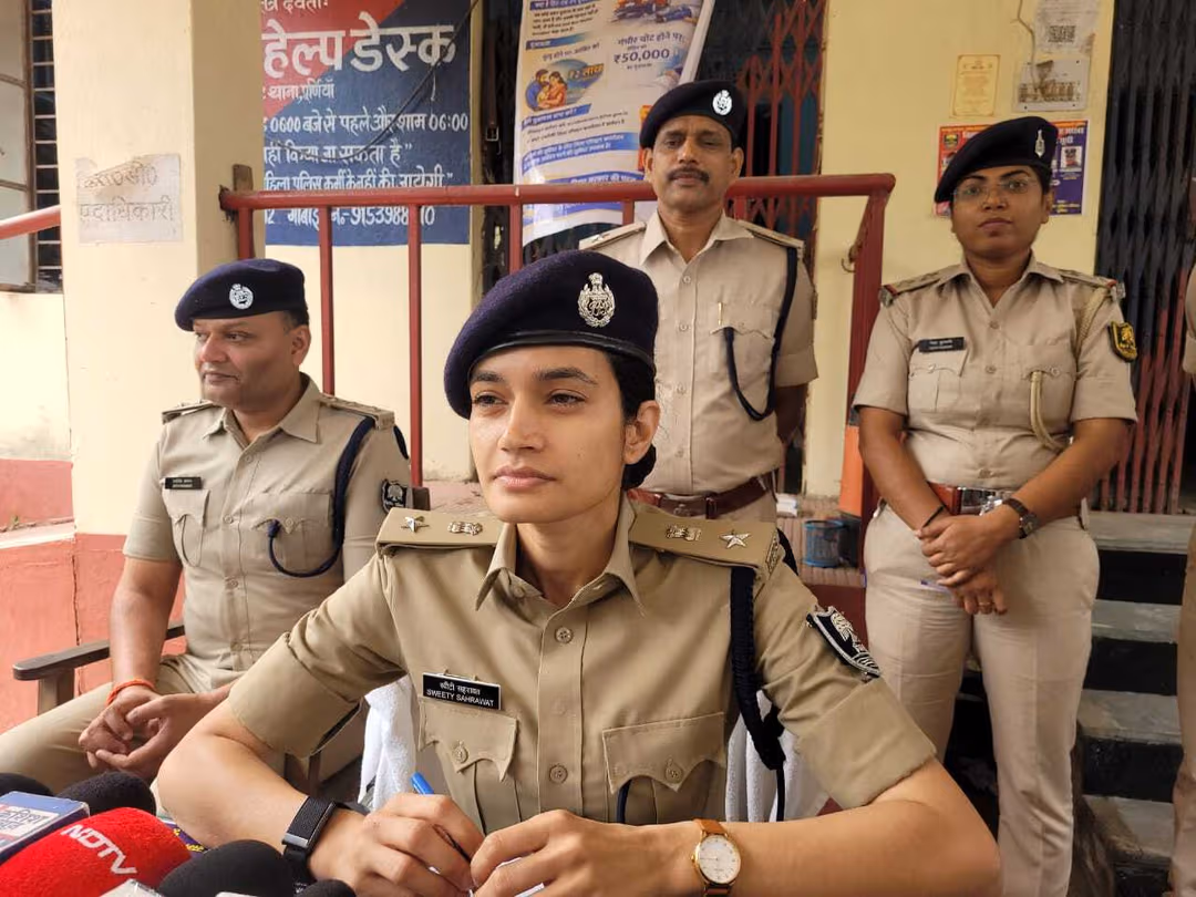 पूर्णिया फायरिंग मामला, पुलिस-अपराधी मुठभेड़, AK-47 फायरिंग, पूर्णिया कॉलेज चौक घटना, 5 अपराधी गिरफ्तार, हथियार बरामद बिहार